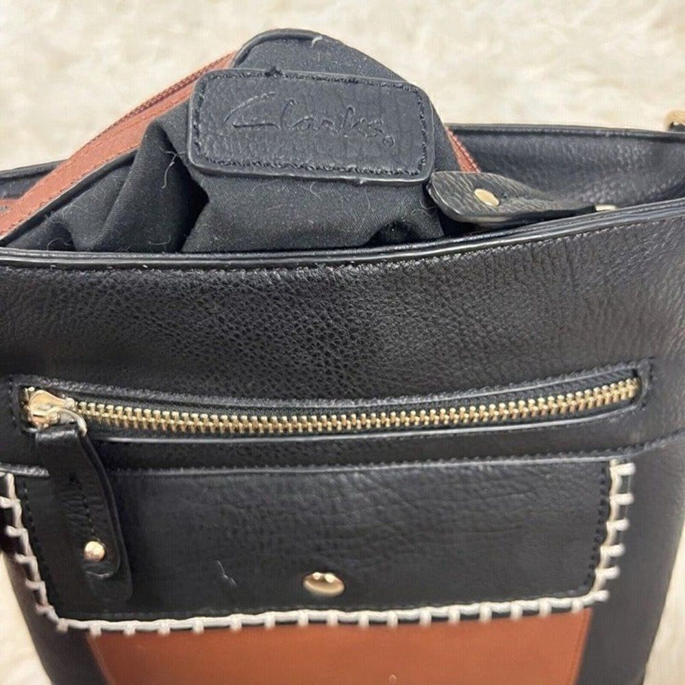 Clark’s Black Vegan Leather Black & Brown Messenger/Crossbody/Shoulder Bag/Purse - Picture 11 of 12